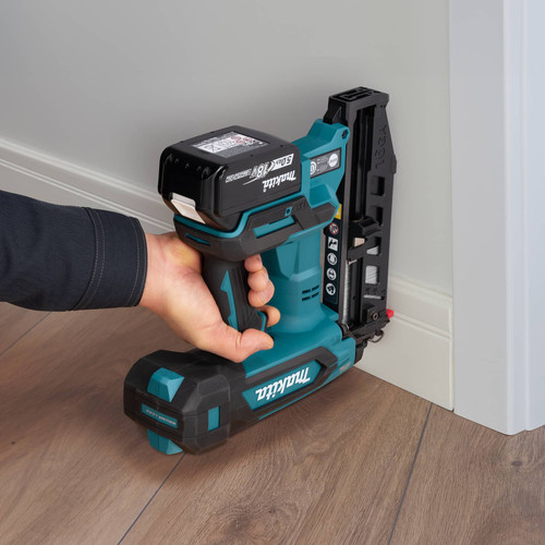 Makita MAK-DBN601Z 18V LXT 2-1/2in 16GA Straight Finish Nailer, Bare Tool