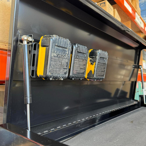 StealthMounts SM-BD-DW20-1-MG Magnetic Battery Holder for DEWALT 20V/60V MAX/XR & FLEXVOLT Batteries