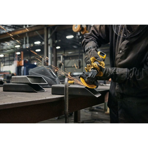 DEWALT DEW-DCG400S2 ATOMIC 20V MAX 4in Angle Grinder XR POWERSTACK 2x 3.5Ah Kit