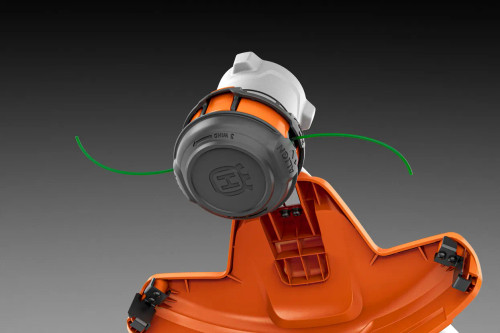 Husqvarna HUSQ-970480104 Weed Eater 320iL 40V Battery 16in Straight Shaft String Trimmer 4.0Ah Kit