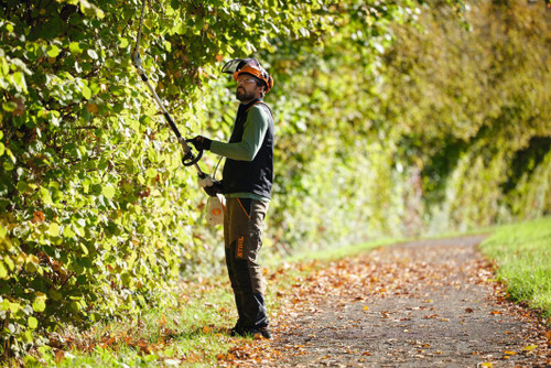 Stihl STIHL-FA08-011-6822 KMA 120 R Battery KombiEngine Bare Tool