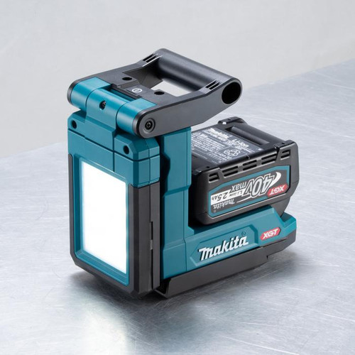 Makita MAK-ML013G 40V MAX XGT 1200 Lumens LED Magnetic Work Light Bare Tool