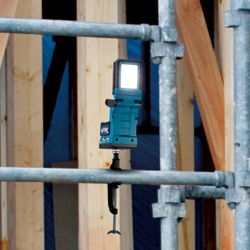 Makita MAK-ML013G 40V MAX XGT 1200 Lumens LED Magnetic Work Light Bare Tool