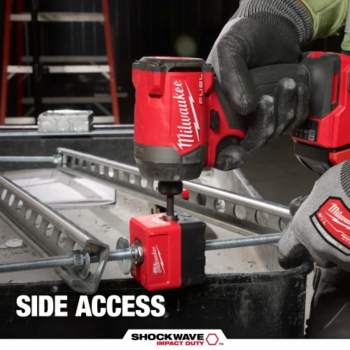 Milwaukee SHOCKWAVE 3/8in Threaded Rod Nut Runner side access