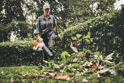 STIHL STIHL-BGA250-AP200P BGA 250 Battery Handheld Blower Kit with AP 200 P 6Ah Battery