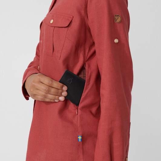 Fjallraven - Women's Ovik Travel Long Sleeve Shirt 