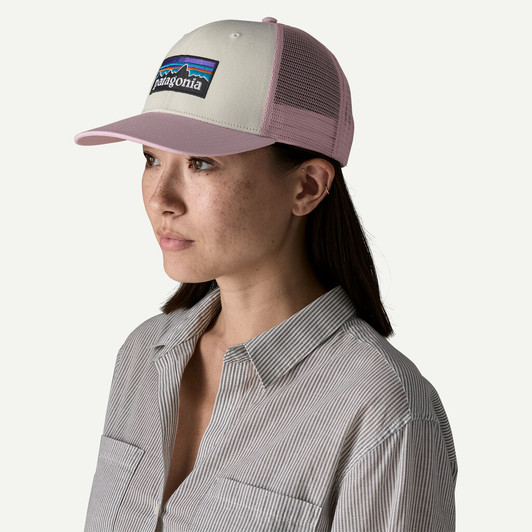 Patagonia - P-6 Logo Trucker Hat