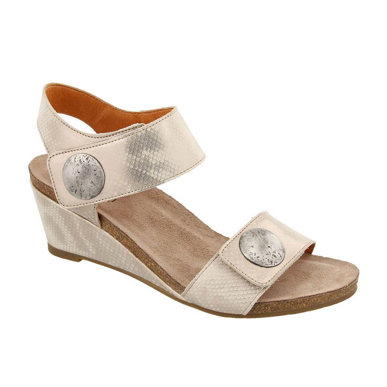 taos carousel 2 wedge sandal