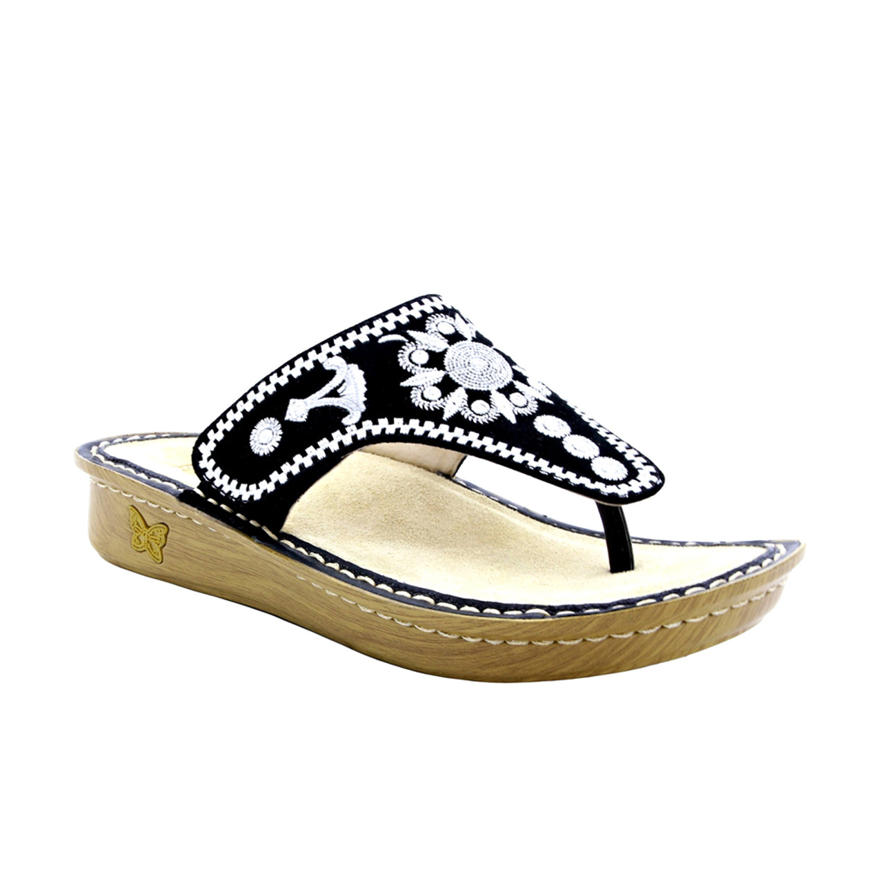 Women Party Wear Black Ladies Flat Sandals at Rs 260/pair in New Delhi |  ID: 25531853591