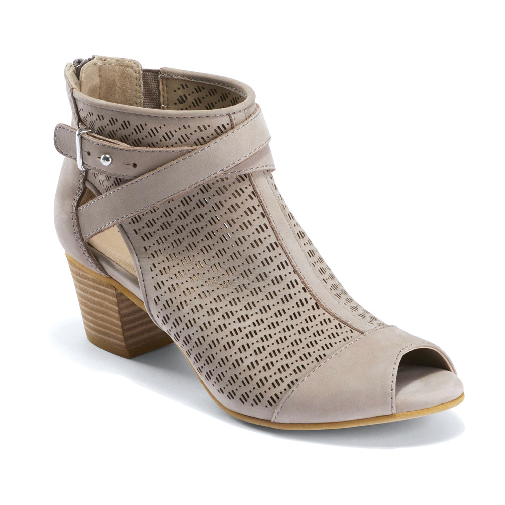 earth ladies sandals