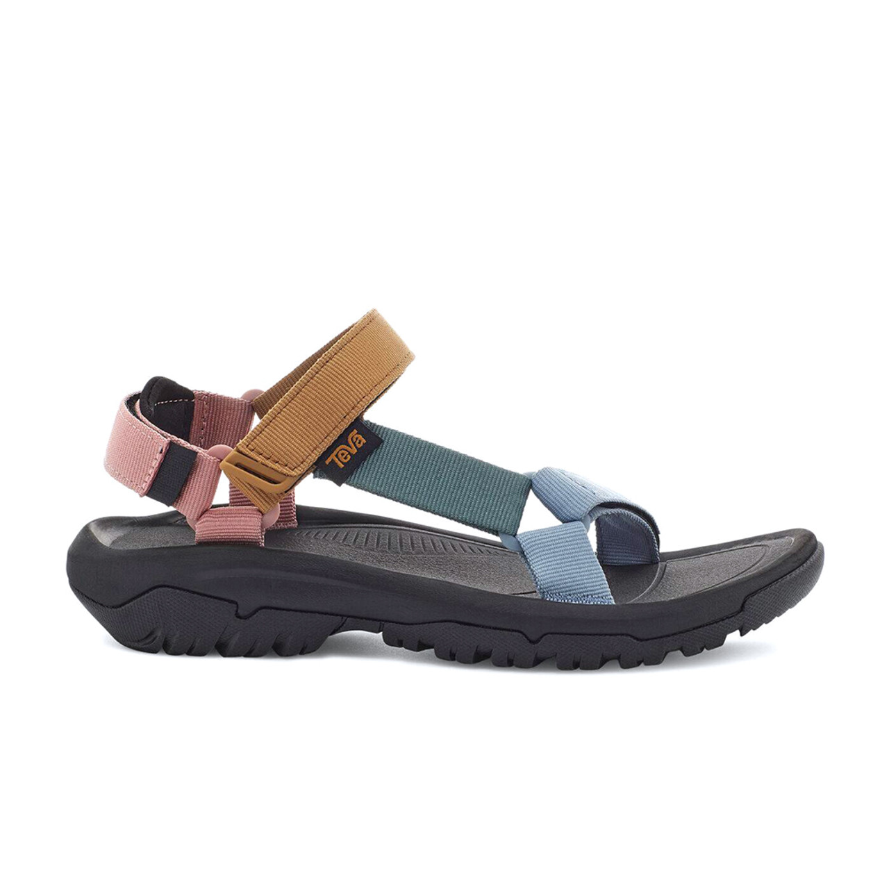 9 Women's Walking Sandals Reviews Say Were Great On Vacation | HuffPost Life