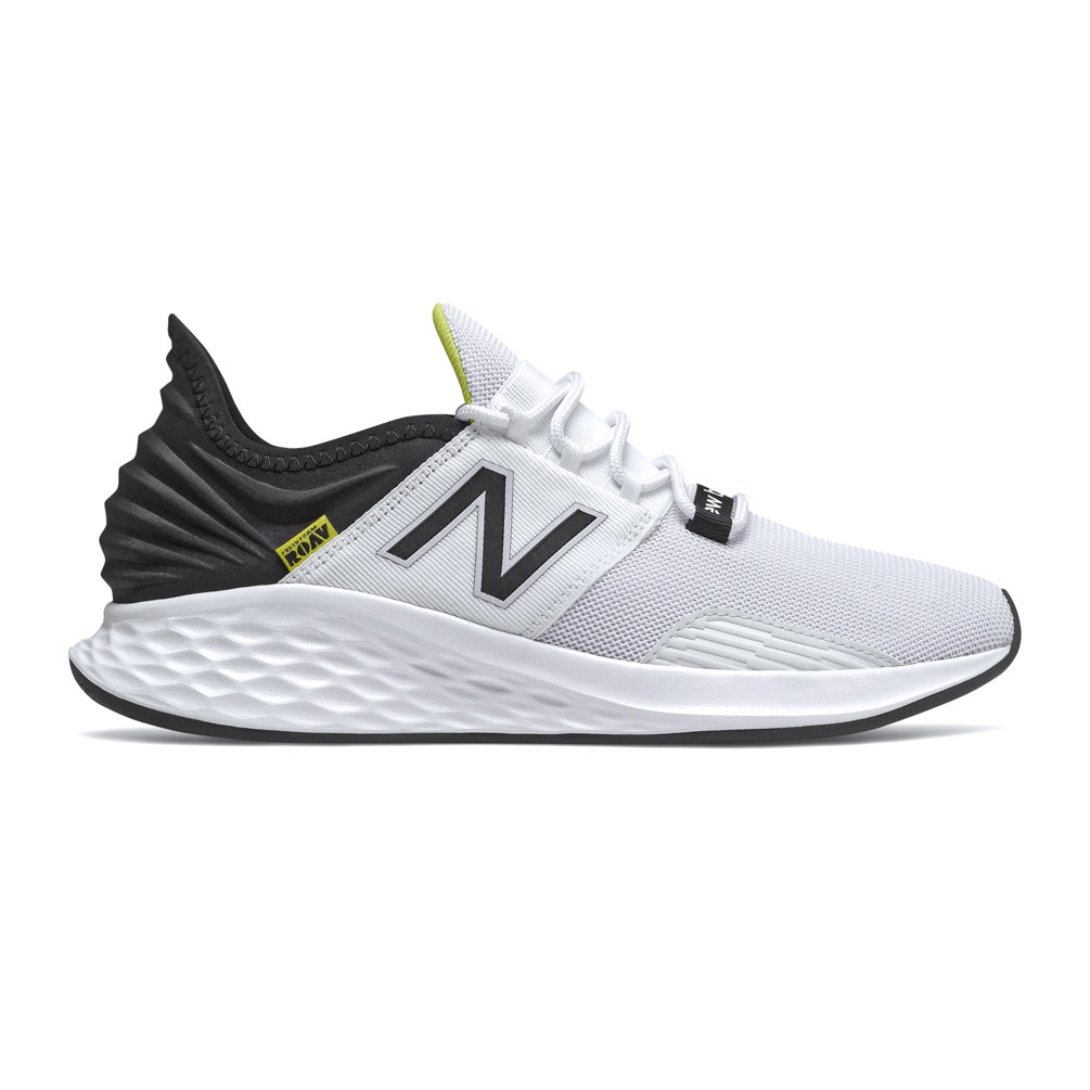 New Balance Men's MROAVLW Sneaker 