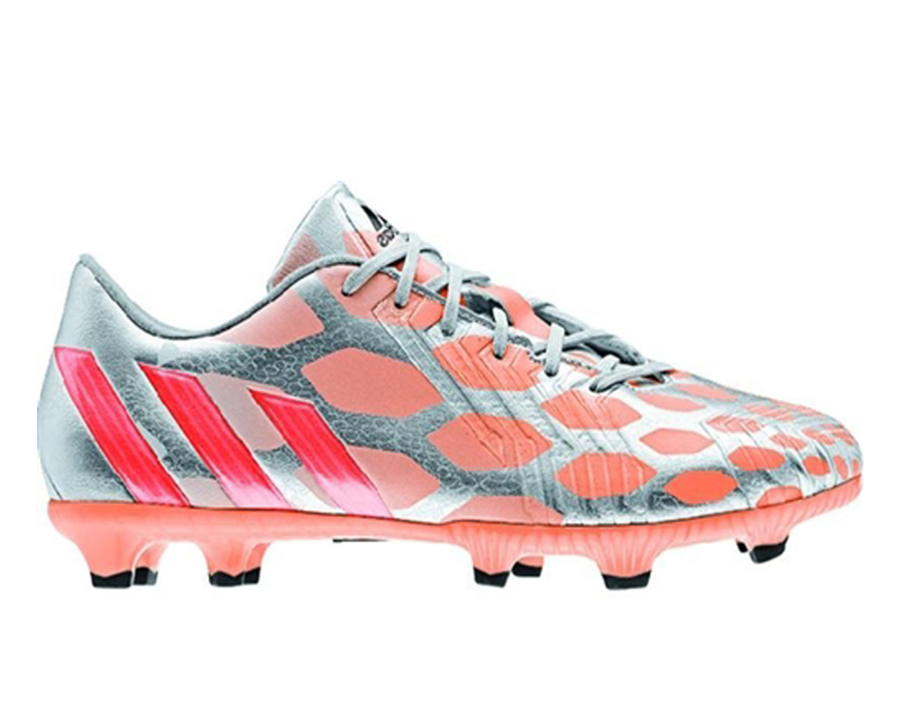 Women's predator clearance soccer cleats