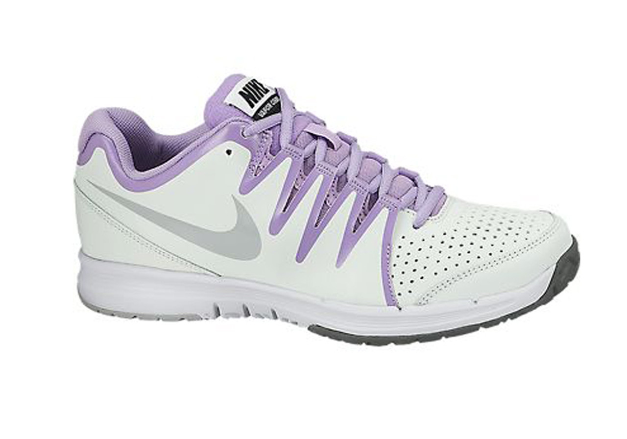 lilac tennis shoes