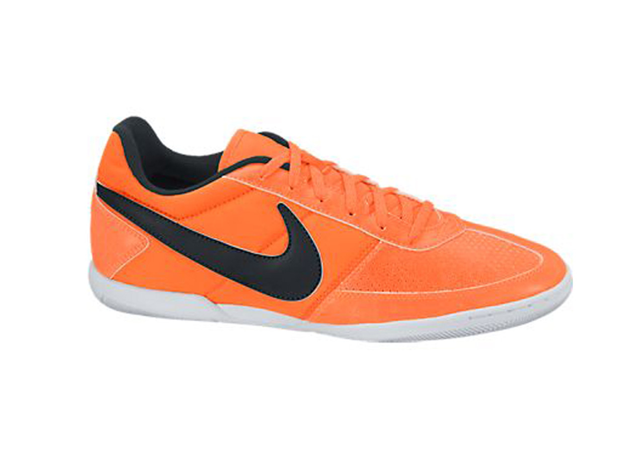 Nike Men's Davinho Soccer Shoe - | Discount Nike Men's Athletic & More - Shoolu.com