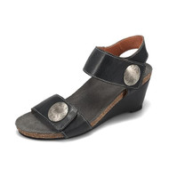 Taos Women's Carousel 3 Sandal Black Leather