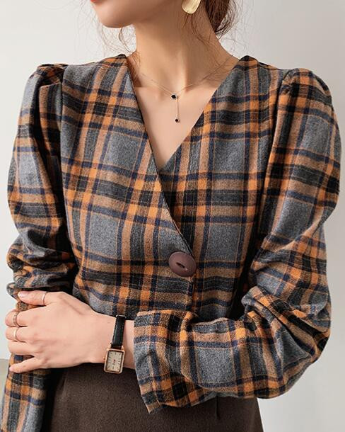 VINTAGE PLAID BUTTON BLOUSE - Cosmique 