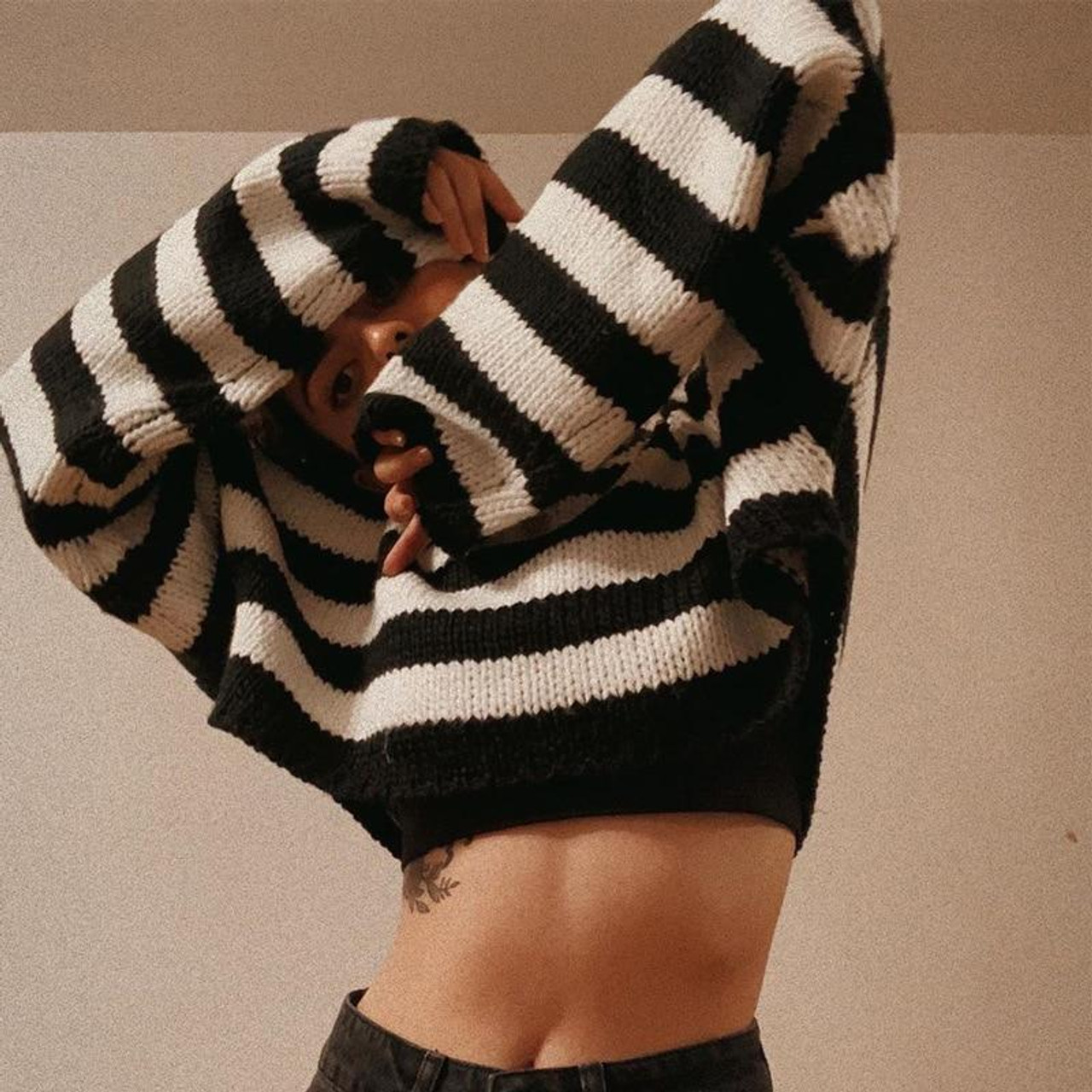 EGIRL STYLE CROP SWEATER Cosmique Studio