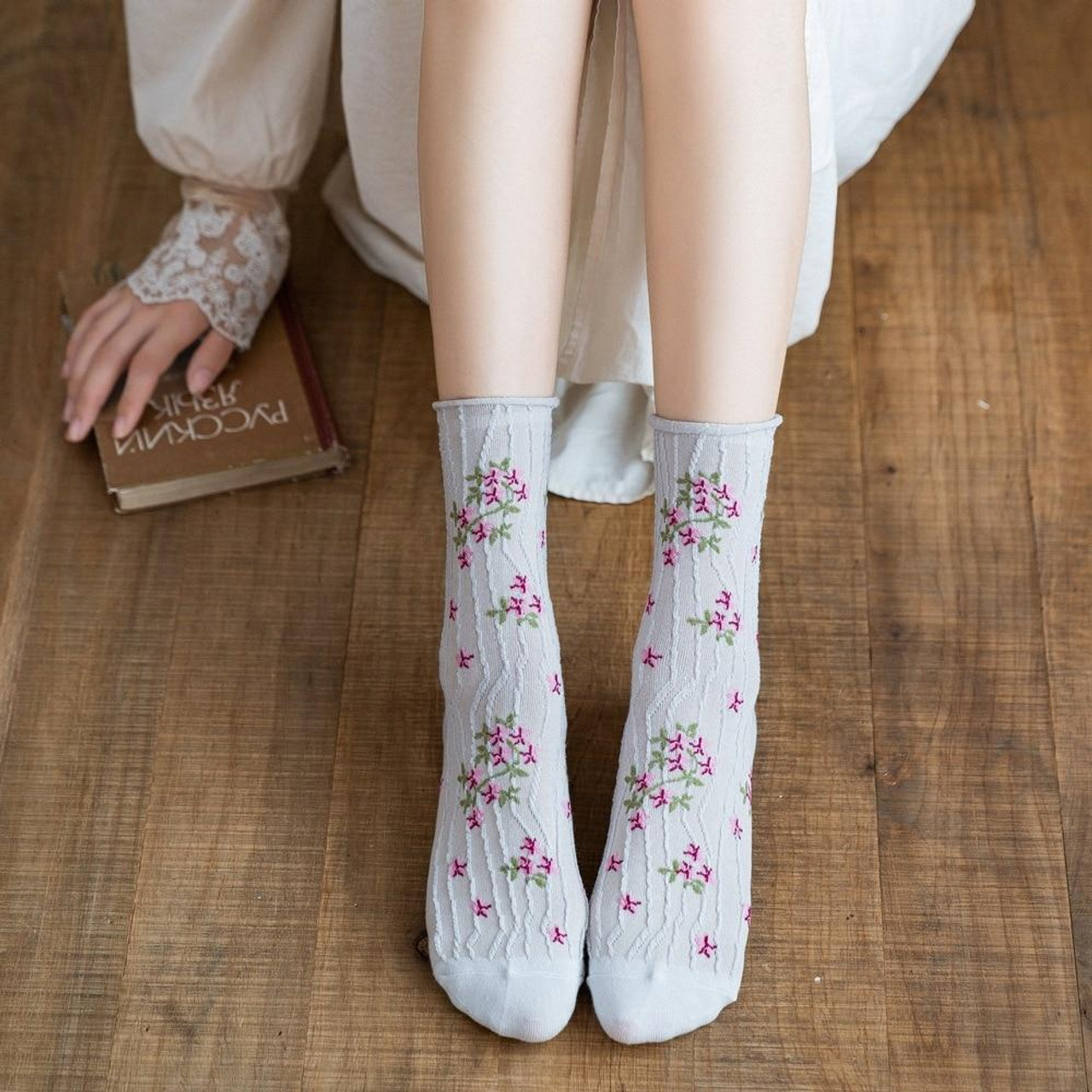 Brown Floral Socks