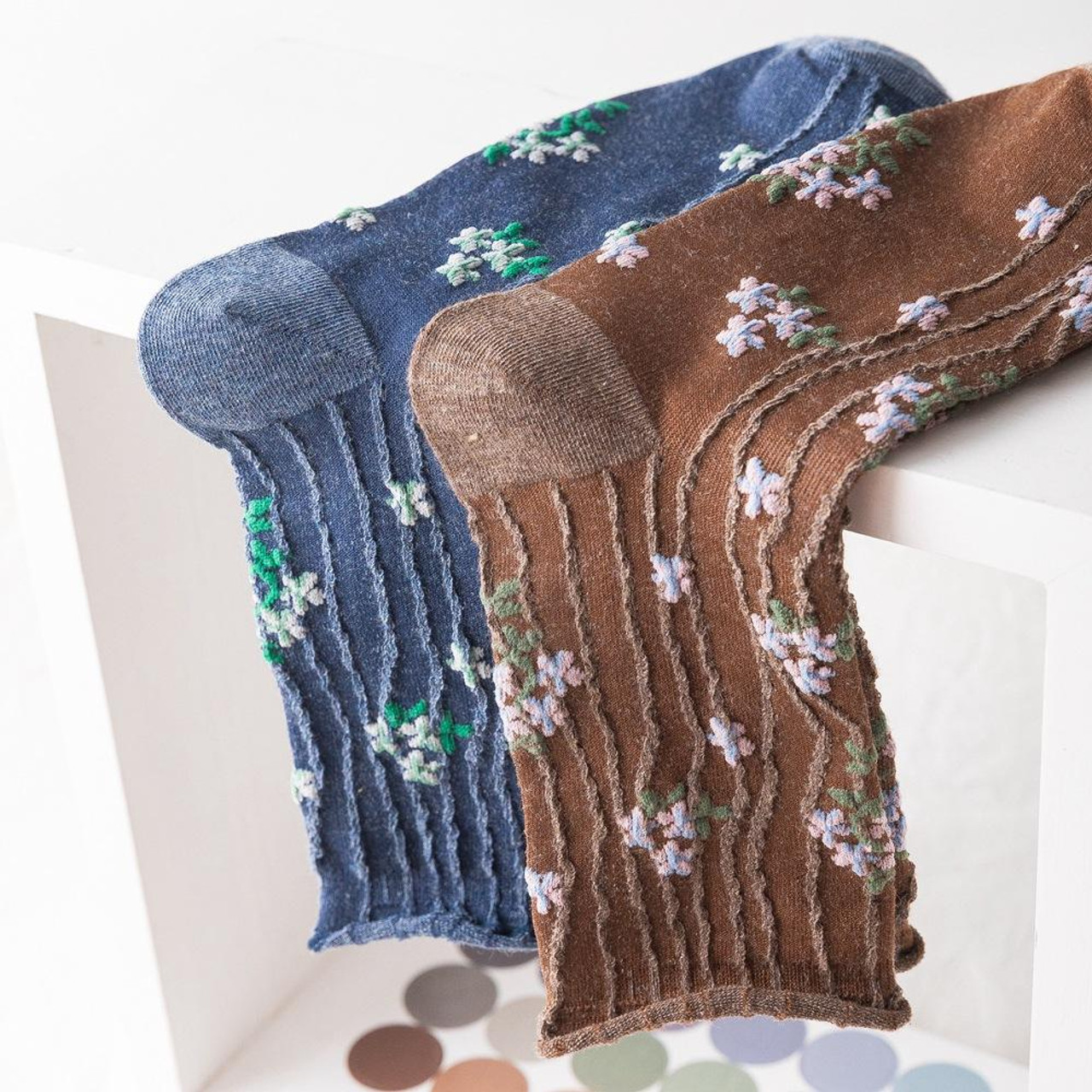 CUTE FLORAL PRINT SOCKS - Cosmique Studio