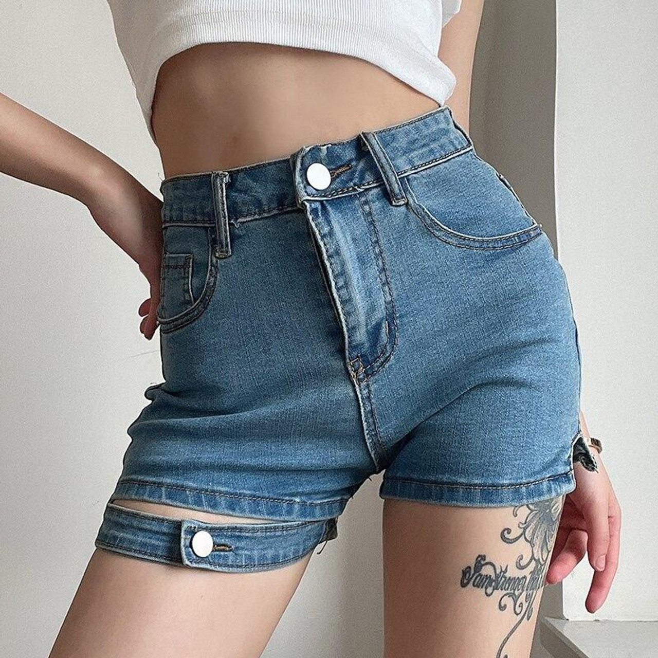 EGIRL STYLE BANDAGE DENIM SHORTS - Cosmique Studio