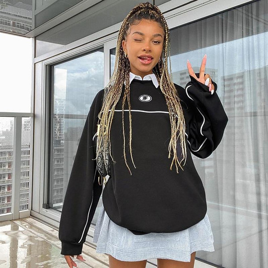 VSCO BLACK STRIPED SWEATSHIRT - Cosmique Studio - Aesthetic Outfits