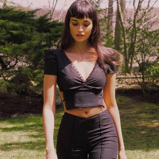 EDGY AESTHETIC LACE BLACK CROP TOP