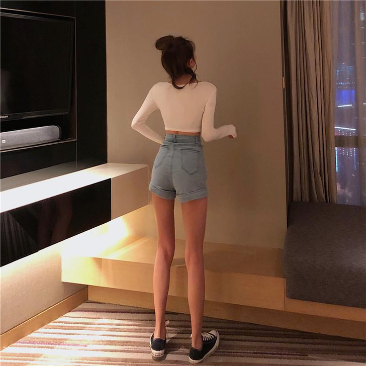 RETRO STYLE CHIC HIGH WAIST DENIM SHORTS - Cosmique Studio RETRO STYLE CHIC HIGH WAIST DENIM SHORTS - Cosmique Studio