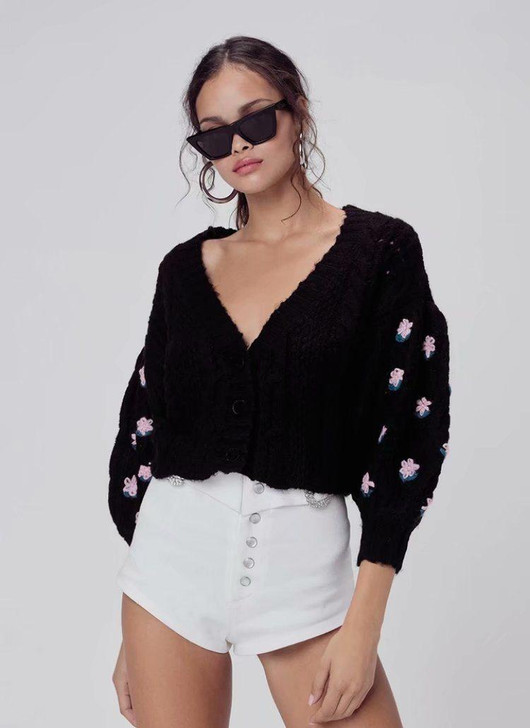 ELEGANT AUTUMN V-NECK KNITTED SWEATER-Cosmique Studio-aesthetic-clothing-store ELEGANT AUTUMN V-NECK KNITTED SWEATER-Cosmique Studio-aesthetic-clothing-store