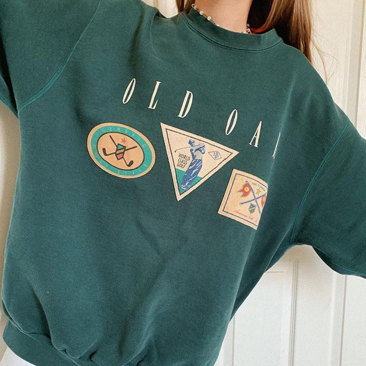 VINTAGE AUTUMN GREEN SWEATSHIRT-Cosmique Studio-aesthetic-clothing-store VINTAGE AUTUMN GREEN SWEATSHIRT-Cosmique Studio-aesthetic-clothing-store