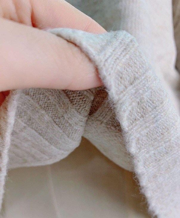 SOFT ELEGANT KNITTED SWEATER-Cosmique Studio-Aesthetic-Outfits SOFT ELEGANT KNITTED SWEATER-Cosmique Studio-Aesthetic-Outfits