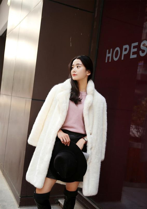 ELEGANT SOFT FAUX FUR COAT-Cosmique Studio-Aesthetic-Outfits ELEGANT SOFT FAUX FUR COAT-Cosmique Studio-Aesthetic-Outfits