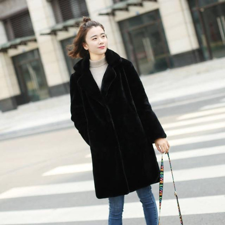 ELEGANT SOFT FAUX FUR COAT-Cosmique Studio-Aesthetic-Outfits ELEGANT SOFT FAUX FUR COAT-Cosmique Studio-Aesthetic-Outfits