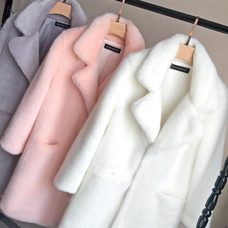 ELEGANT SOFT FAUX FUR COAT-Cosmique Studio-Aesthetic-Outfits ELEGANT SOFT FAUX FUR COAT-Cosmique Studio-Aesthetic-Outfits