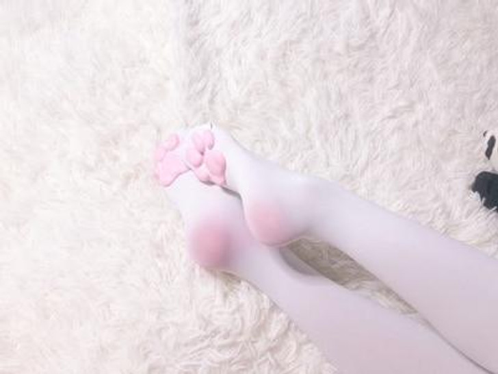 KAWAII OVER KNEE PAWPADS SOCKS - Cosmique Studio - Aesthetic Outfits