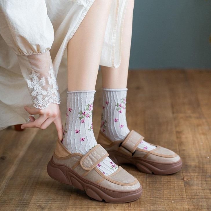 CUTE FLORAL PRINT SOCKS - Cosmique Studio - Aesthetic Outfits