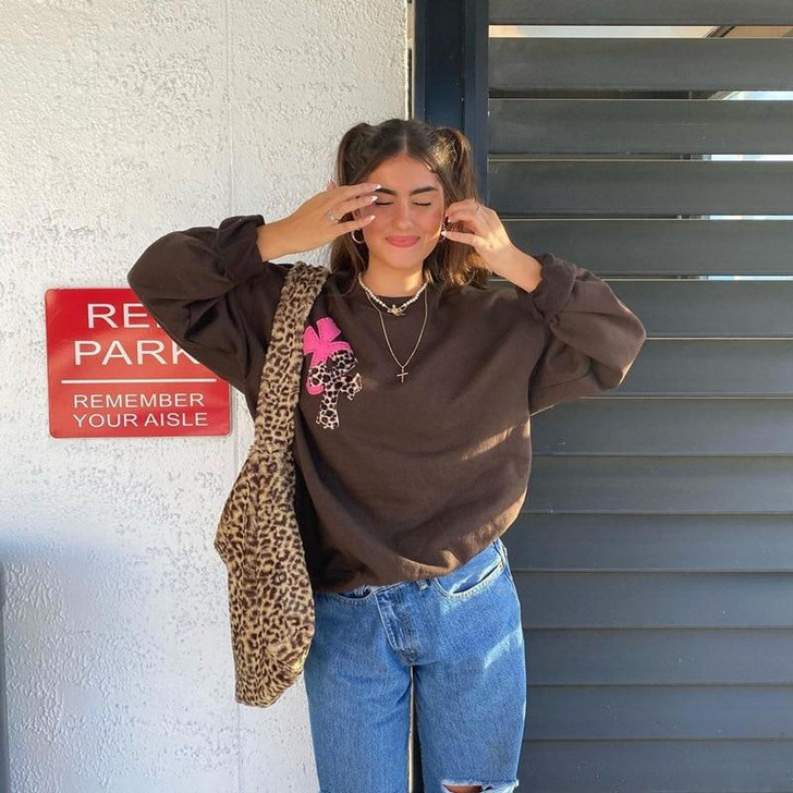 INDIE AESTHETIC BROWN SWEATSHIRT - Cosmique Studio - Aesthetic Outfits INDIE AESTHETIC BROWN SWEATSHIRT - Cosmique Studio - Aesthetic Outfits