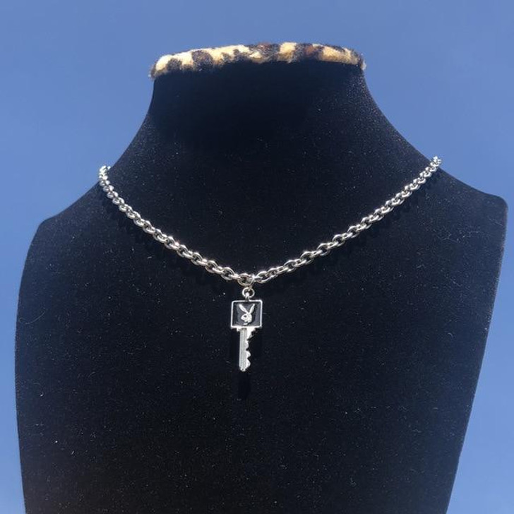 HARAJUKU RABBIT KEY CHOKER NECKLACE - Cosmique Studio - Aesthetic Outfits HARAJUKU RABBIT KEY CHOKER NECKLACE - Cosmique Studio - Aesthetic Outfits