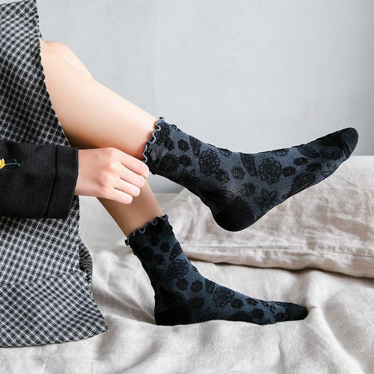 RETRO CUTE FLORAL SOCKS - Cosmique Studio - Aesthetic Clothes RETRO CUTE FLORAL SOCKS - Cosmique Studio - Aesthetic Clothes