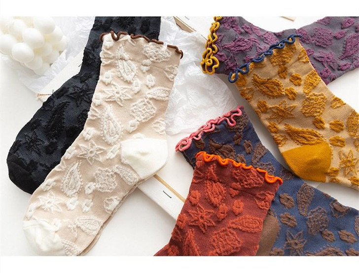 RETRO CUTE FLORAL SOCKS - Cosmique Studio - Aesthetic Clothes RETRO CUTE FLORAL SOCKS - Cosmique Studio - Aesthetic Clothes