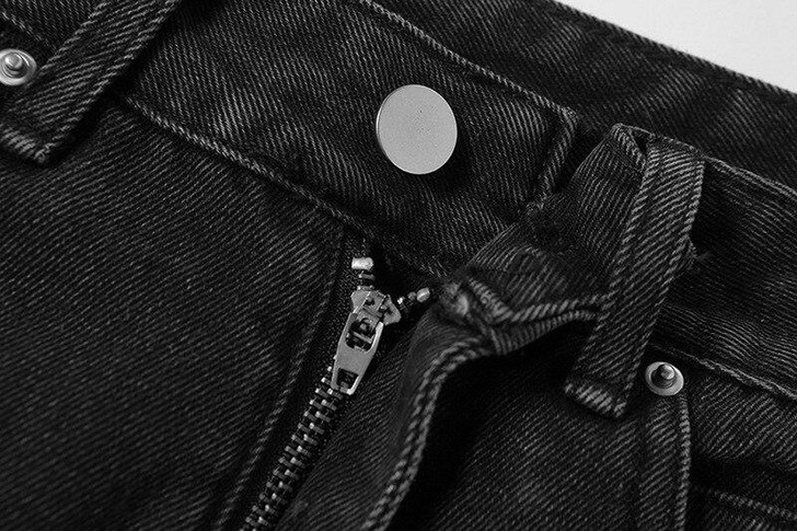 Y2K AESTHETIC HEART POCKET LOOSE BLACK PANTS Y2K AESTHETIC HEART POCKET LOOSE BLACK PANTS