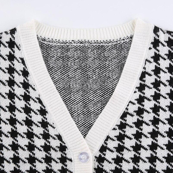 Y2K AESTHETIC KNITTED CROP BLACK SWEATER Y2K AESTHETIC KNITTED CROP BLACK SWEATER