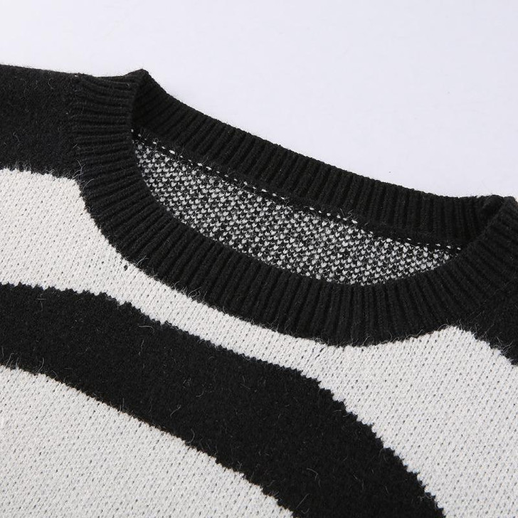 GRUNGE AESTHETIC CIRCULAR DESIGN KNITTED SWEATER - Cosmique Studio