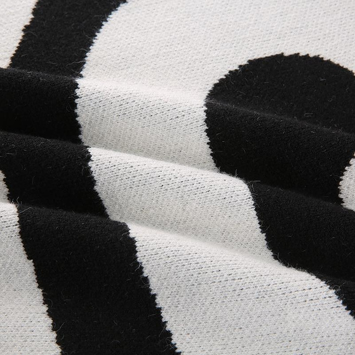 GRUNGE AESTHETIC CIRCULAR DESIGN KNITTED SWEATER GRUNGE AESTHETIC CIRCULAR DESIGN KNITTED SWEATER