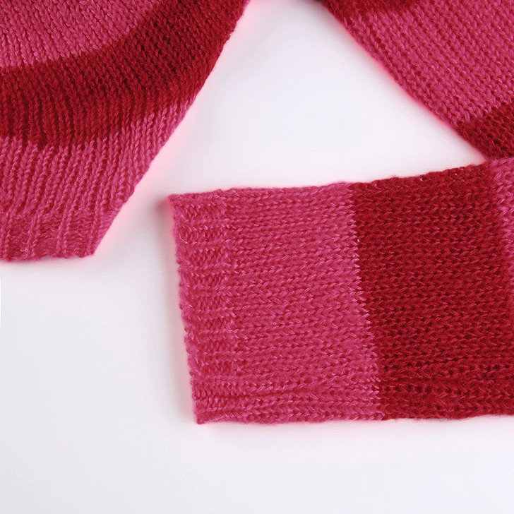 Y2K HEART KNIT SWEATER Y2K HEART KNIT SWEATER