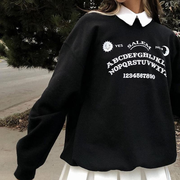 BLACK GRUNGE OVERSIZED SWEATSHIRT - Cosmique Studio - Aesthetic Outfits