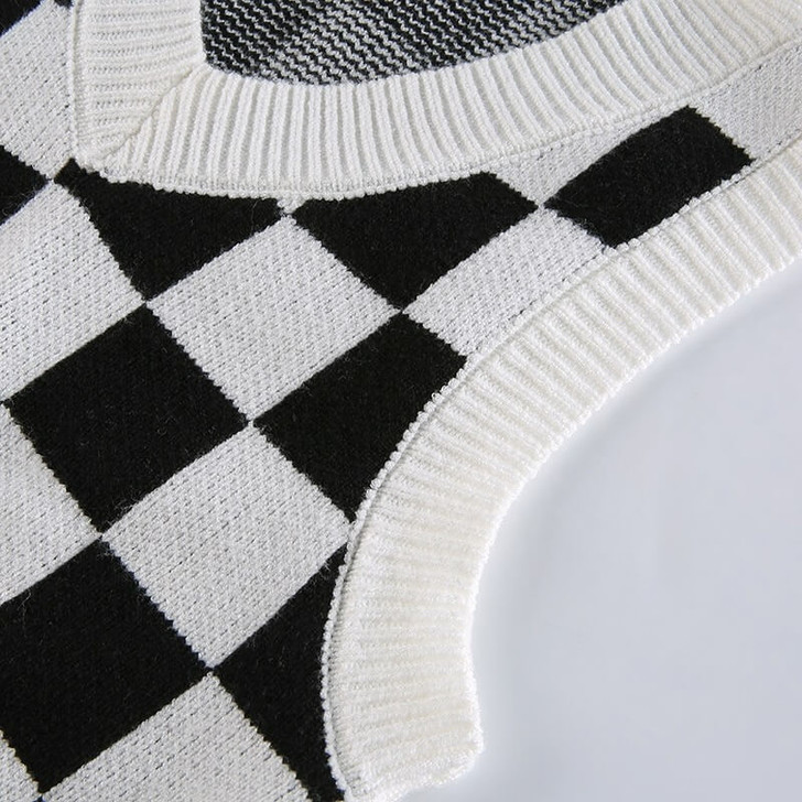 Checkered Knit Crop Sweater Vest - Cosmique Studio