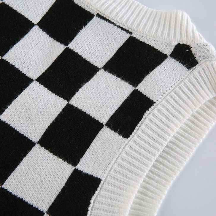 Checkered Knit Crop Sweater Vest