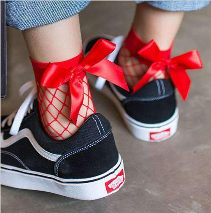 ribbon ankle socks in red