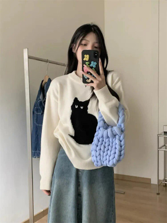 Cat Embroidered Knitted Sweater Cat Embroidered Knitted Sweater